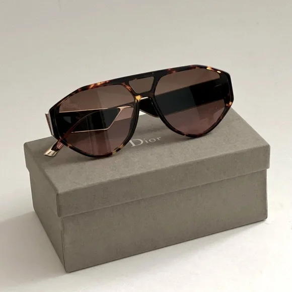 CHRISTIAN DIOR Unisex SUNGLASSES with original box DIOR CD Diamond S5I S (56 - 13) with Grey lenses and Black  main image 4